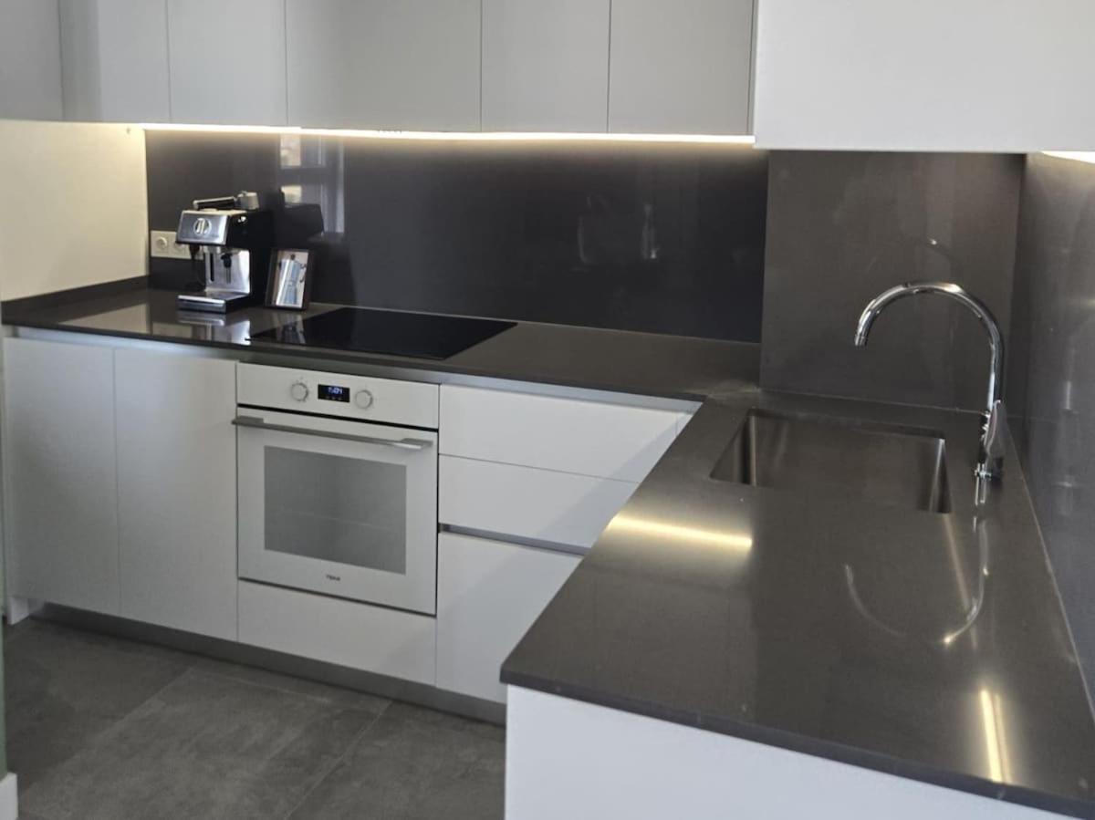Luxury 3 Bed 26 Floor *