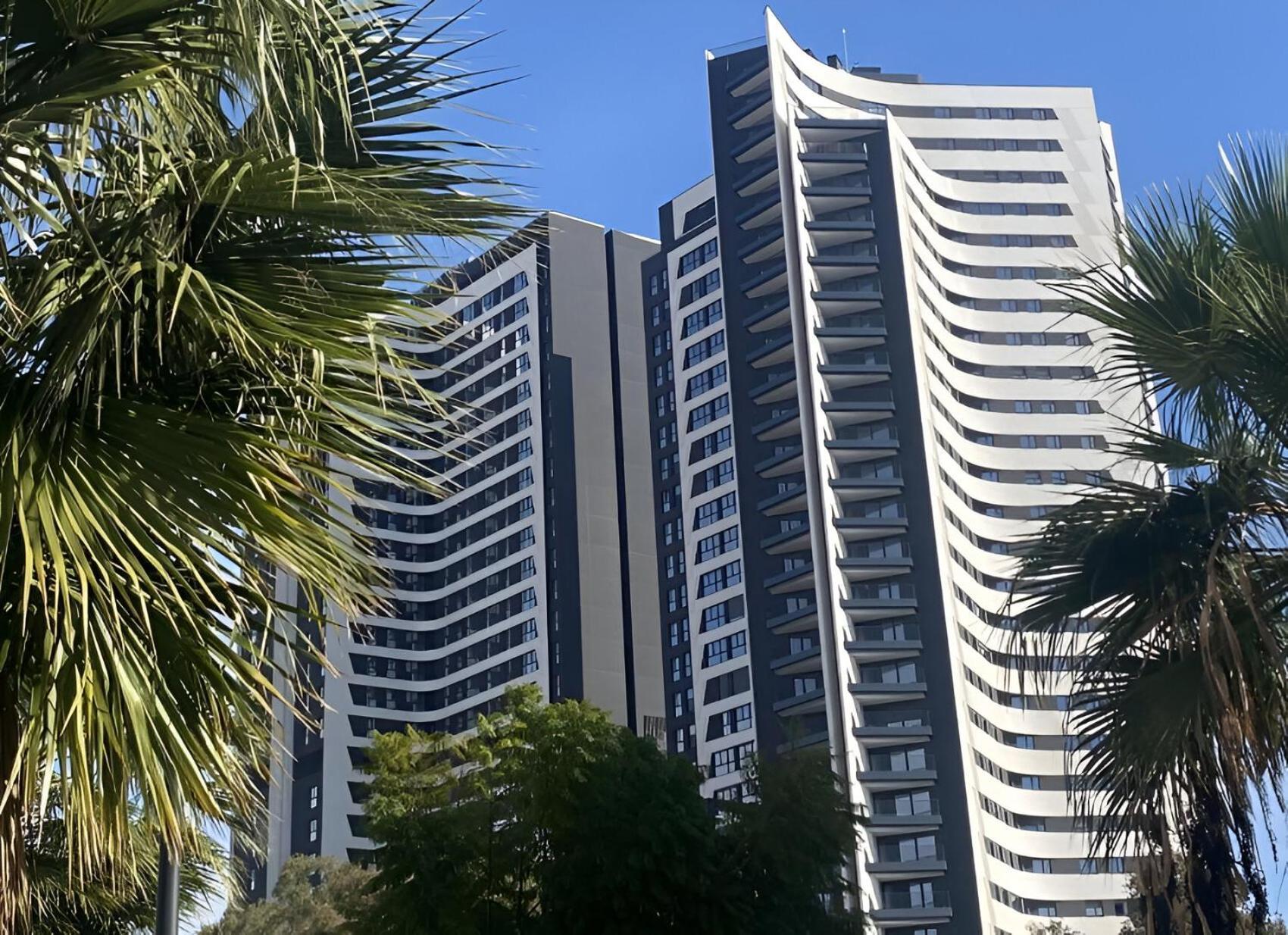 Luxury 3 Bed 26 Floor *
