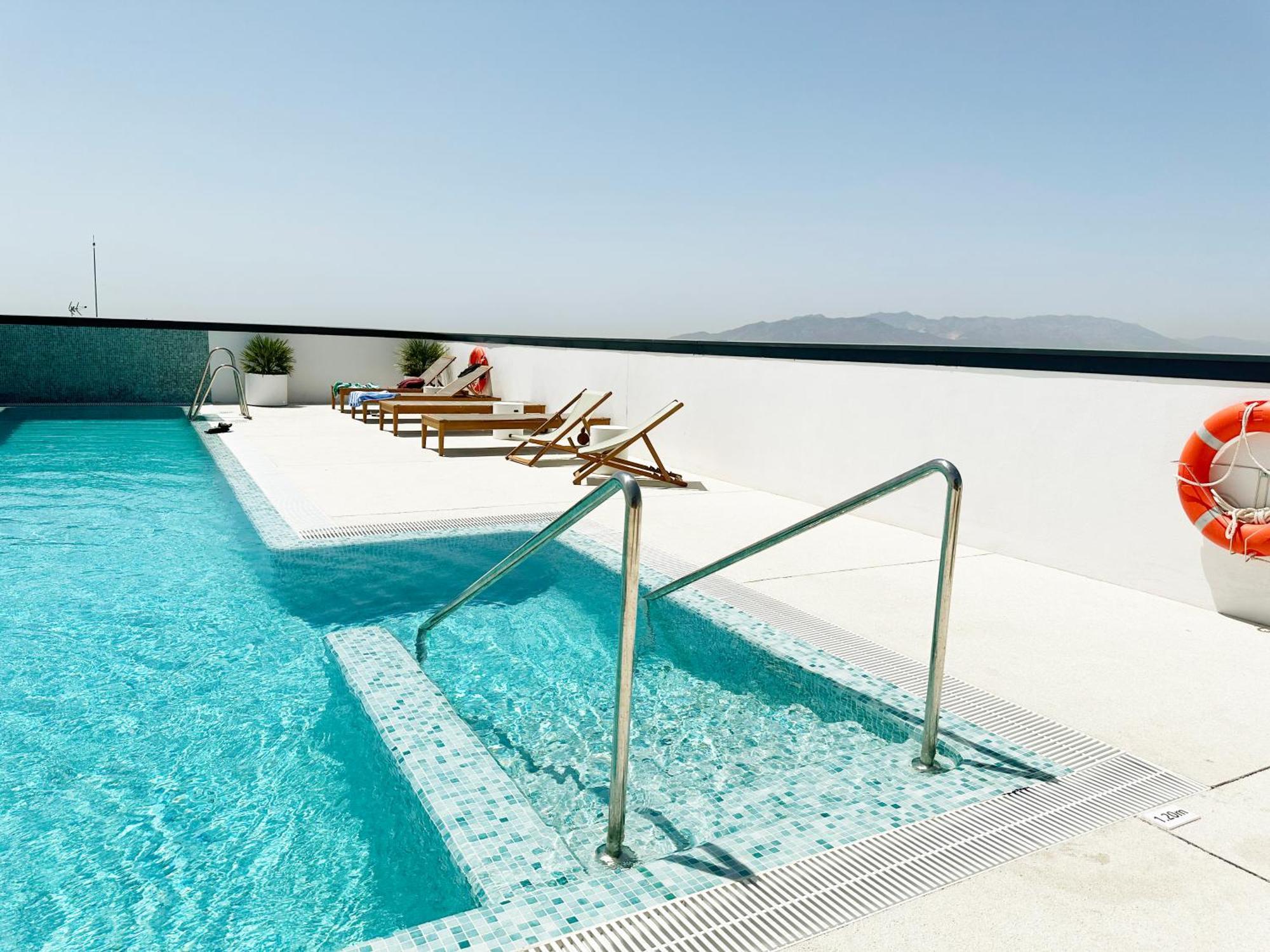 Luxury 3 Bed 26 Floor Apartment Málaga