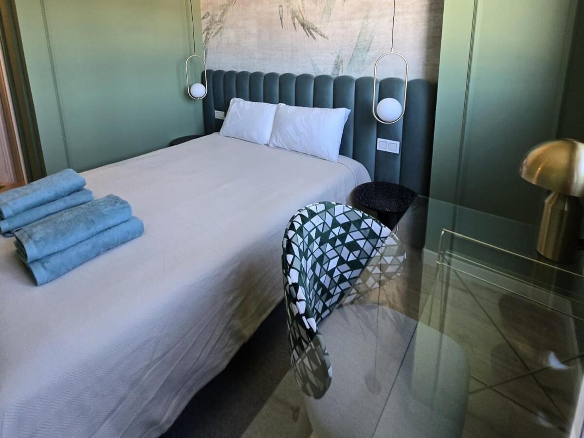 Luxury 3 Bed 26 Floor Apartment