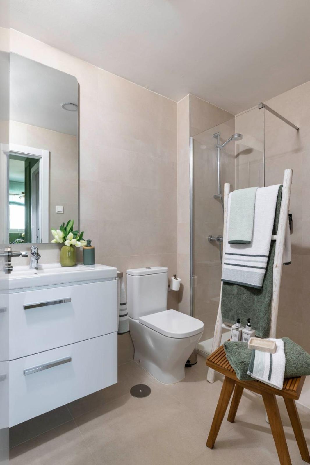 Luxury 3 Bed 26 Floor Apartment Malaga